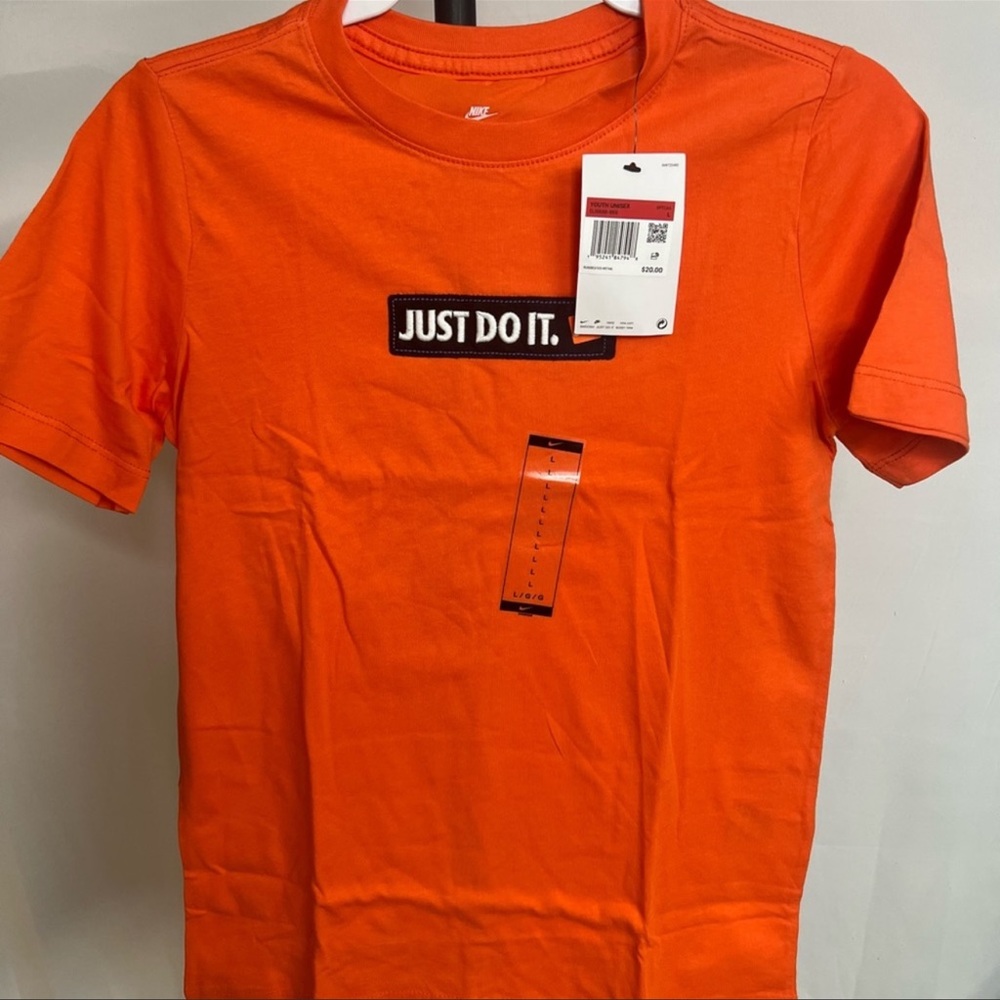 Nike Youth Unisex Orange 'Just Do It.' Graphic Tee